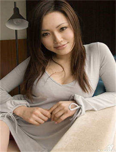 《小秘书夹得好紧太爽H大肉乳-免费黄色电影在线观看》